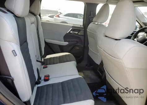 2025 Mitsubishi Outlander Se from USA, damaged, VIN JA4J3VA82SZ023866